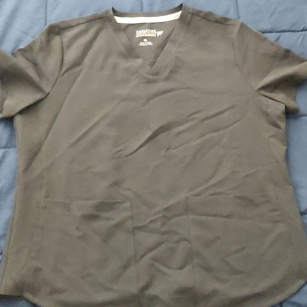 Fabletics Scrub - Method 2 Pocket Scrub Top Black… - image 1